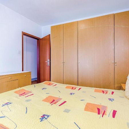 Beautiful Apartment In Novi Vinodolski Luaran gambar