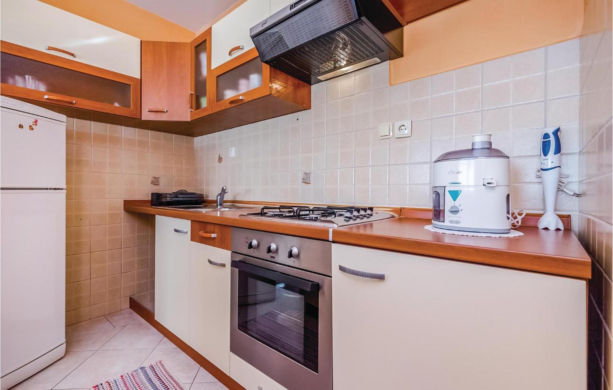 Beautiful Apartment In Novi Vinodolski Luaran gambar