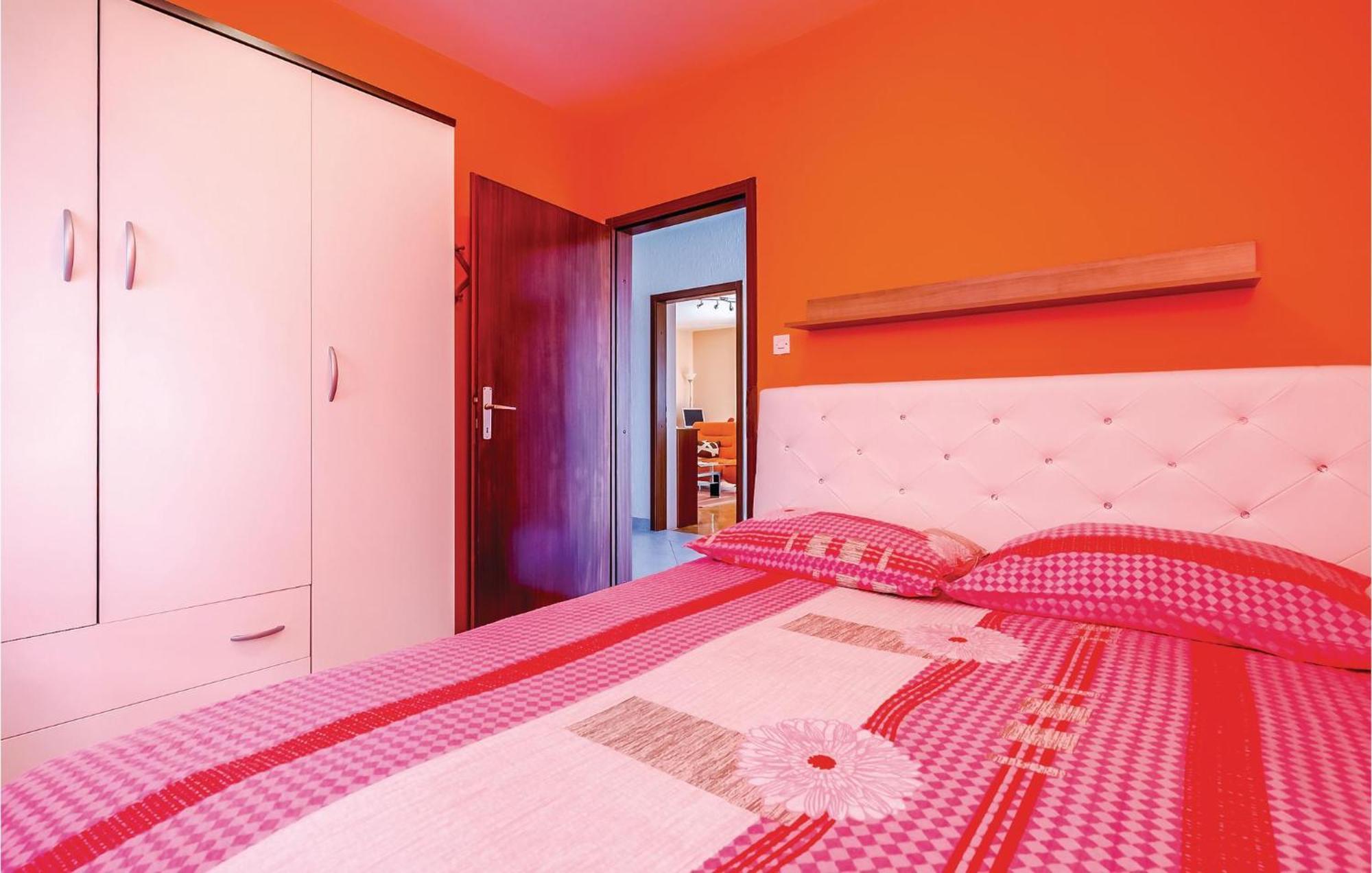 Beautiful Apartment In Novi Vinodolski Luaran gambar