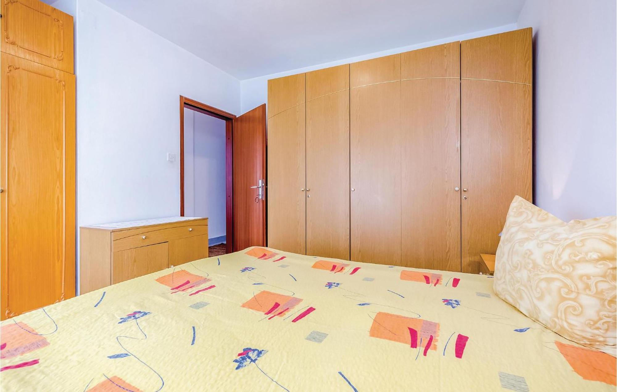 Beautiful Apartment In Novi Vinodolski Luaran gambar