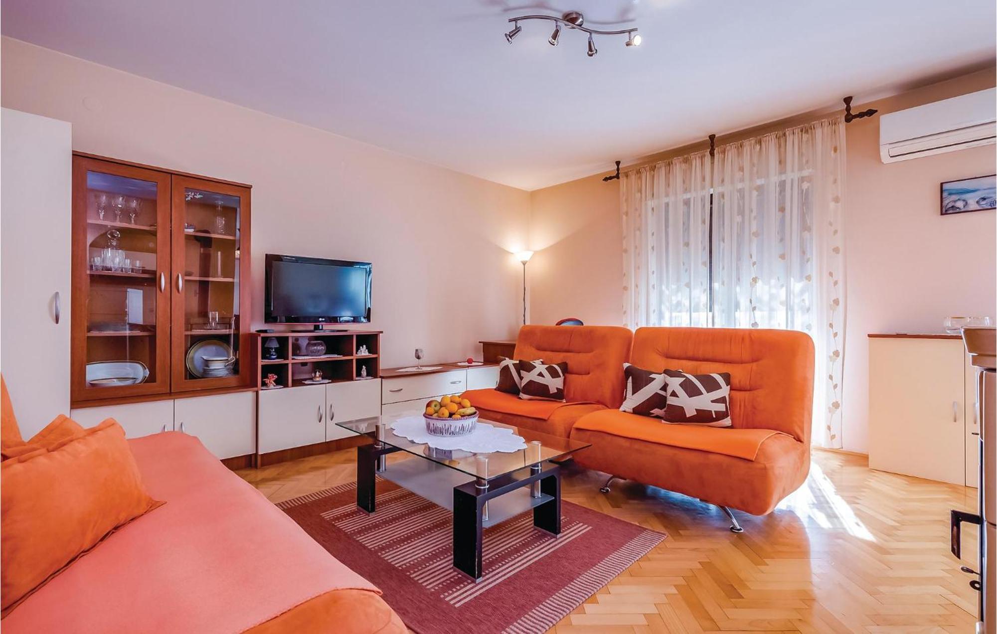Beautiful Apartment In Novi Vinodolski Luaran gambar