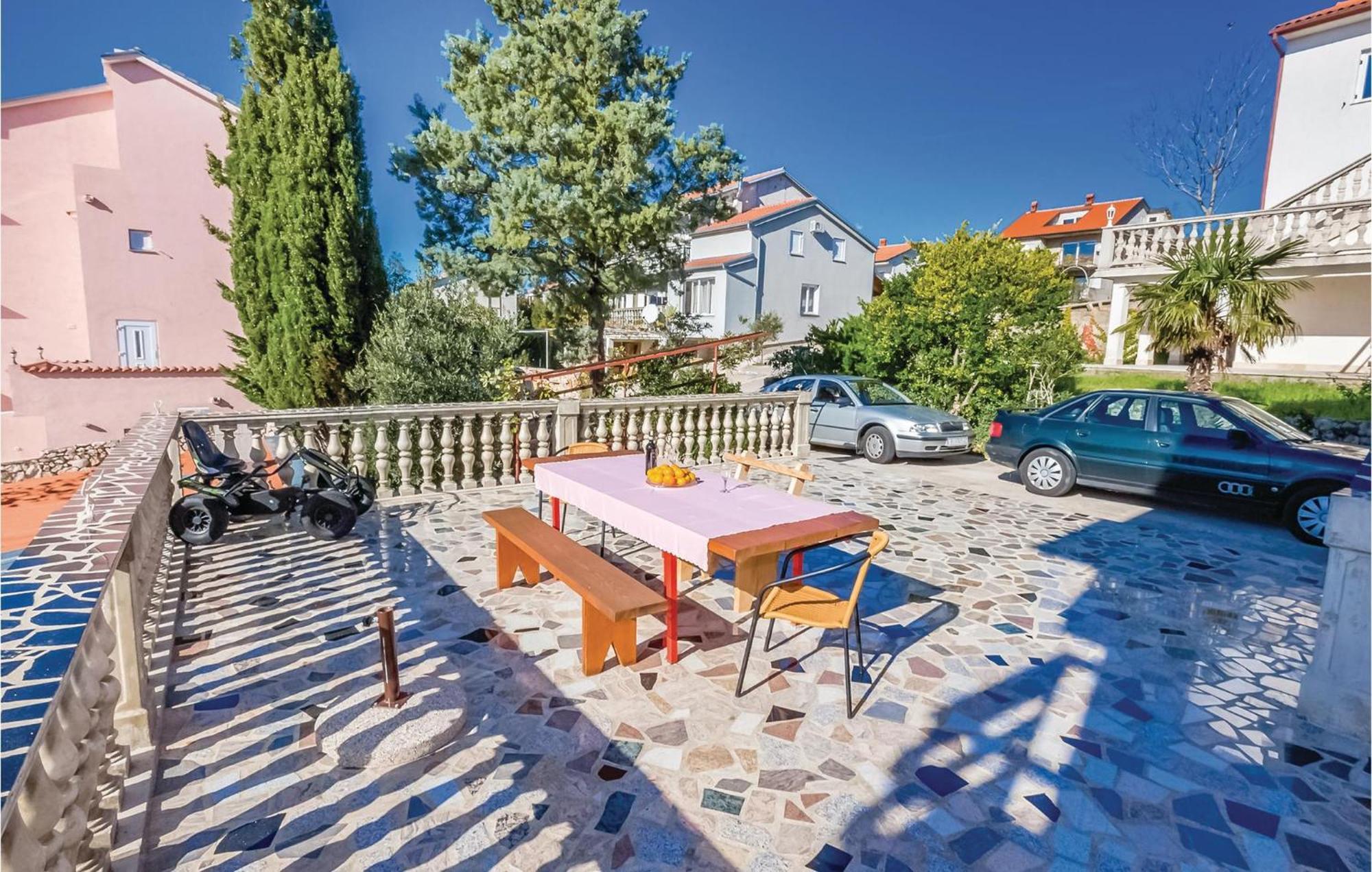 Beautiful Apartment In Novi Vinodolski Luaran gambar