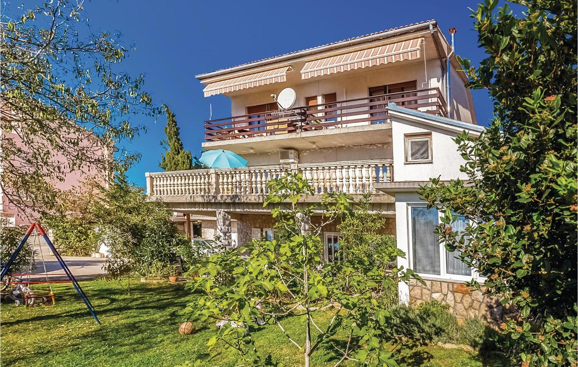Beautiful Apartment In Novi Vinodolski Luaran gambar